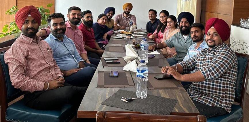 ਸਹਿਕਾਰਤਾ ਵਿਭਾਗ ਦੇ ਸਮੂਹ ਅਧਿਕਾਰੀ/ਇੰਸਪੈਕਟਰ ਕਲਮ-ਛੋੜ ਹੜਤਾਲ ਤੇ